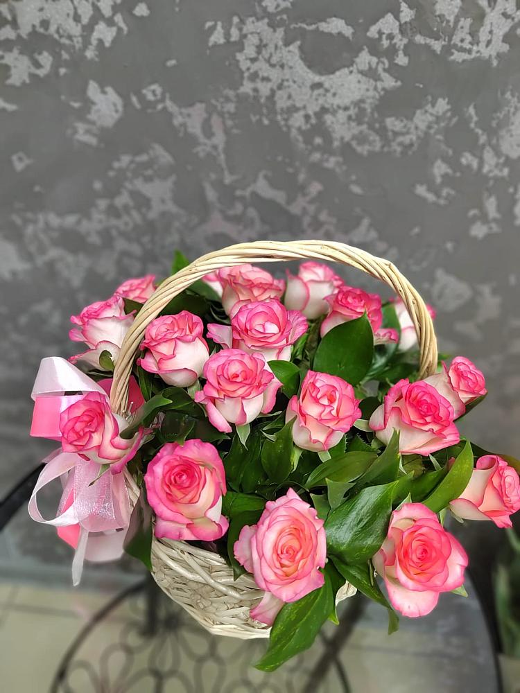 Цветочная композиция из Розы в корзине в Червлённой-Узловой