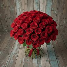 Букет 55 Красных роз Фридом #REPLACE_PRED# Червлённой-Узловой