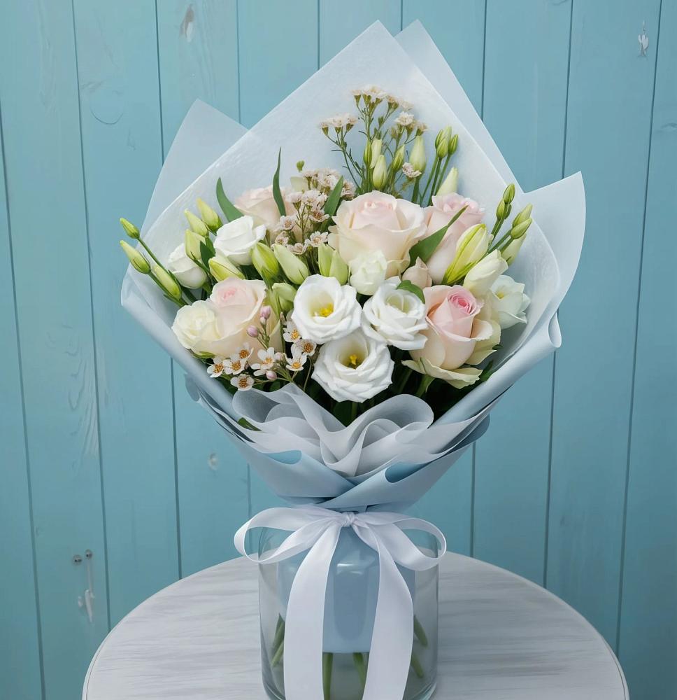 Букет цветов из: Розы и Лизиантусы в Червлённой-Узловой