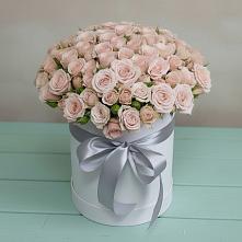 Цветочная композиция из Розы в шляпной коробке в Червлённой-Узловой