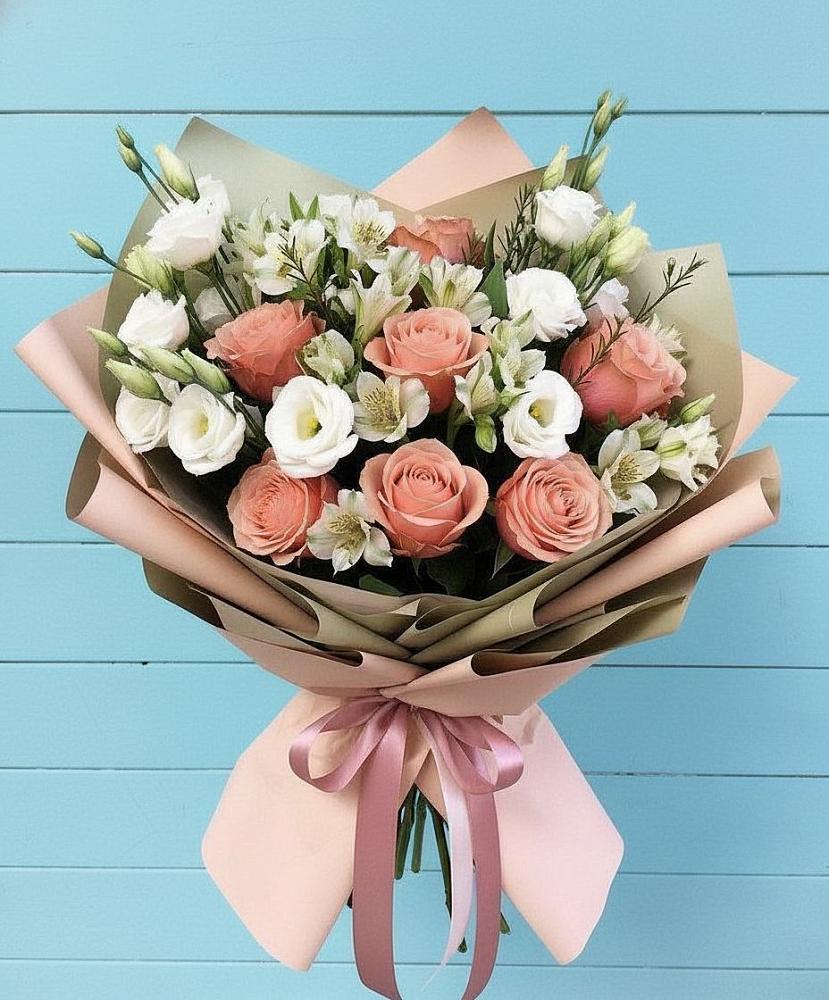 Букет цветов из: Розы, Альстромерии и Лизиантусы в Червлённой-Узловой