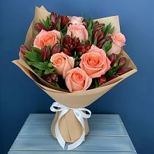 Букет цветов из:  Розы и Альстромерии #REPLACE_PRED# Червлённой-Узловой