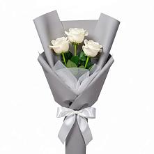 Букет 3 белые розы в Червлённой-Узловой