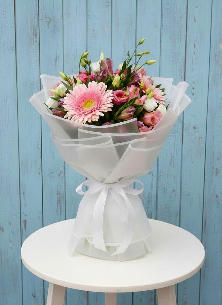 Букет цветов из: Герберы, Альстромерии и Лизиантусы в Червлённой-Узловой