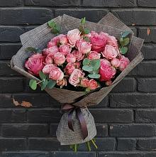 Букет цветов из:  Розы #REPLACE_PRED# Червлённой-Узловой
