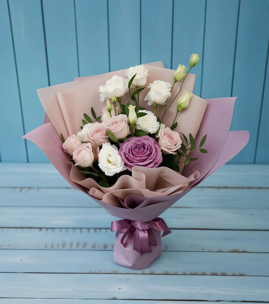 Букет цветов из: Розы и Лизиантусы в Червлённой-Узловой